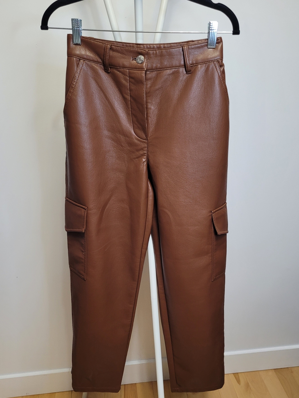 Aritzia Wilfred Modern Vegan Leather Cargo Pants Brown 0